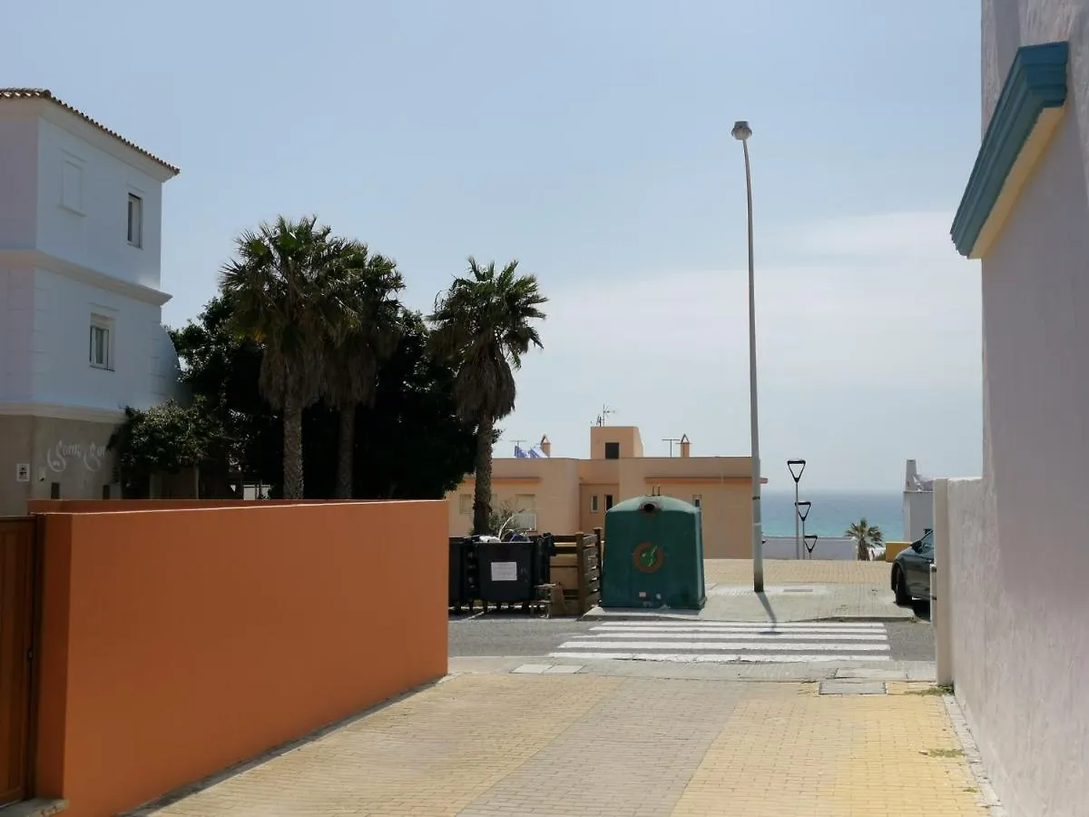 Holiday home Casa Adosada Con Jardin Tarifa